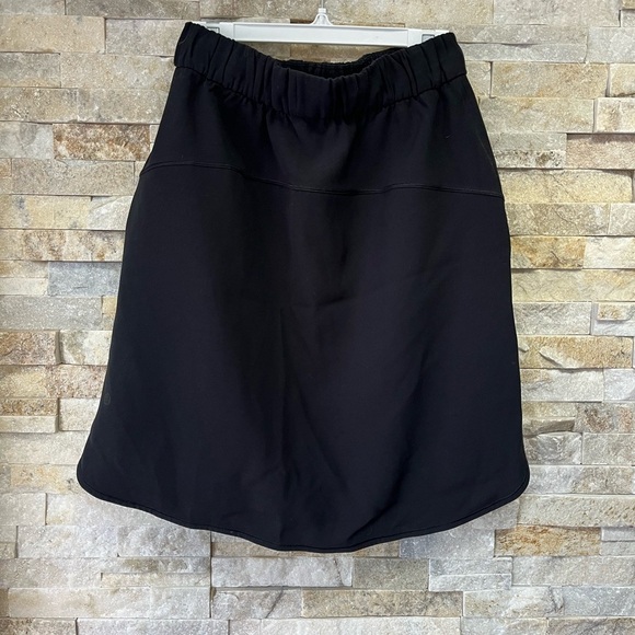 NWT Lululemon on the fly skirt, 6 - Picture 7 of 10